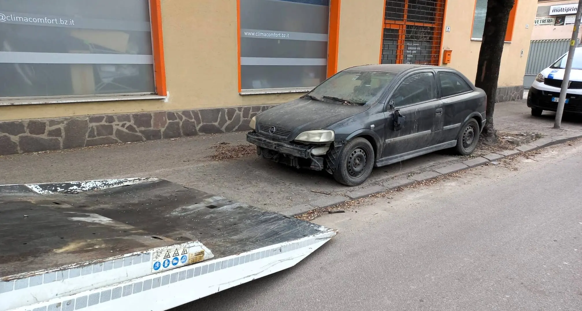 Bolzano, controlli della polizia locale contro degrado, spaccio e reati