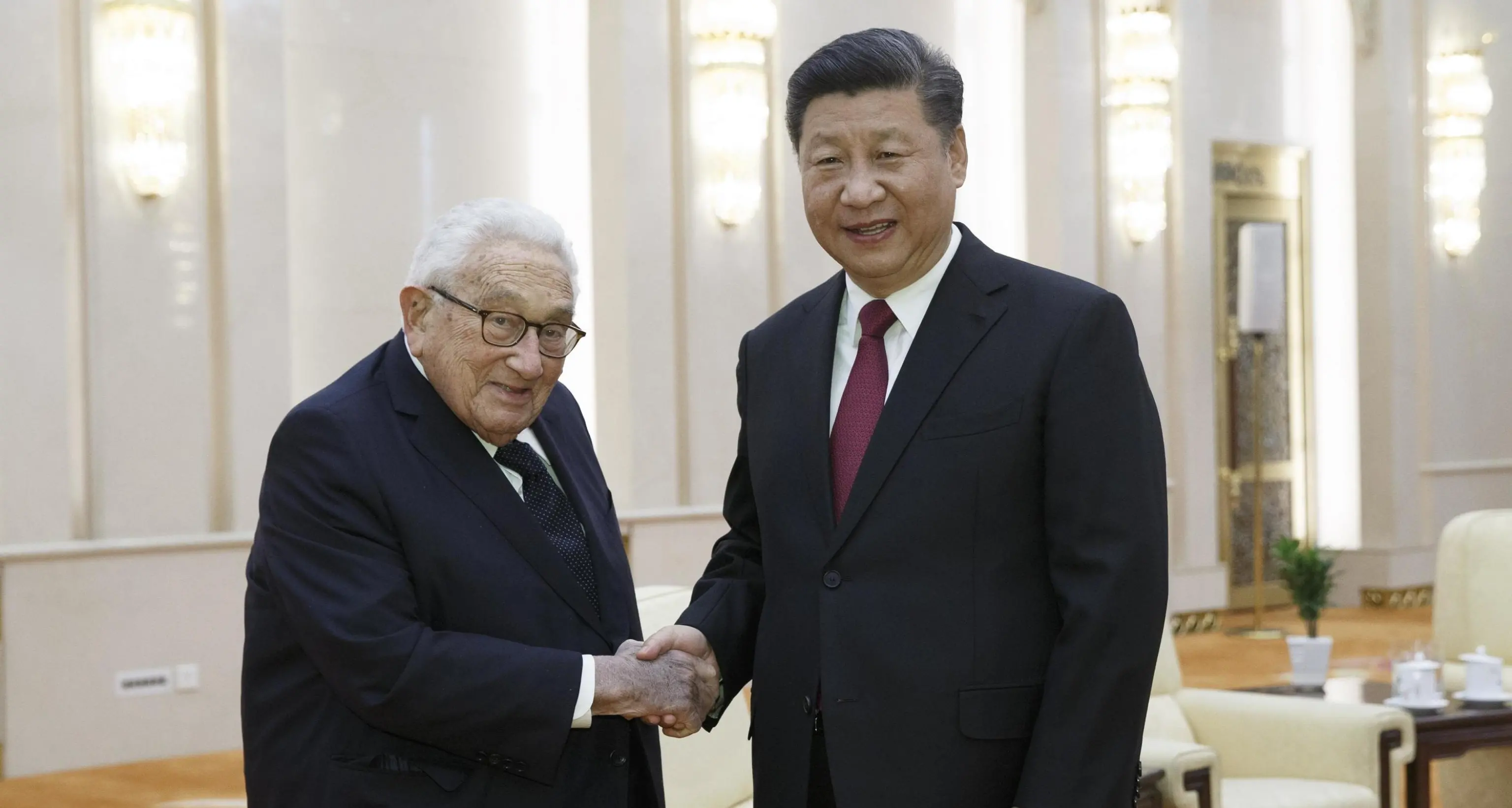 Usa-Cina: Xi incontra Kissinger a Pechino