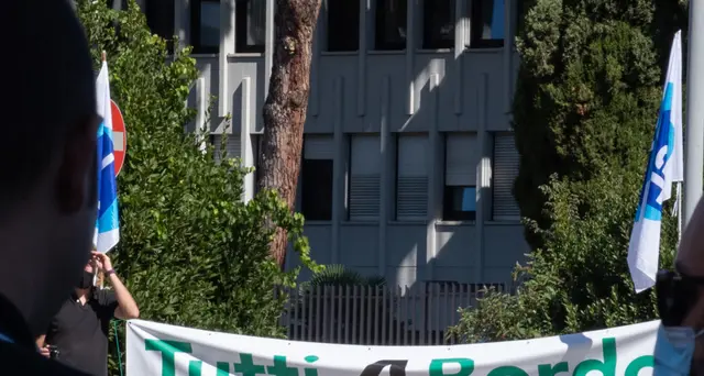 Alitalia: sindacati, richiesta Cigs fino al 2025