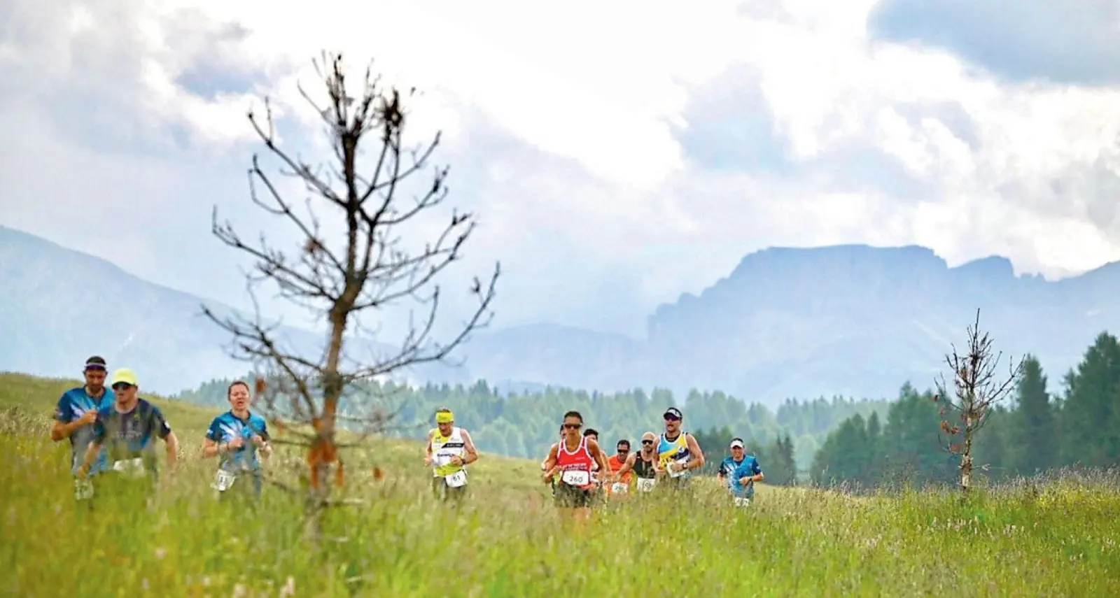 C’è la carica dei novecento alla Mezza dell’Alpe di Siusi