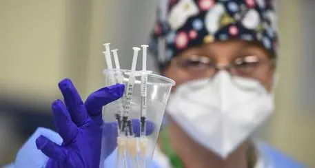 Covid, lento ripensamento dei sanitari no vax in Alto Adige
