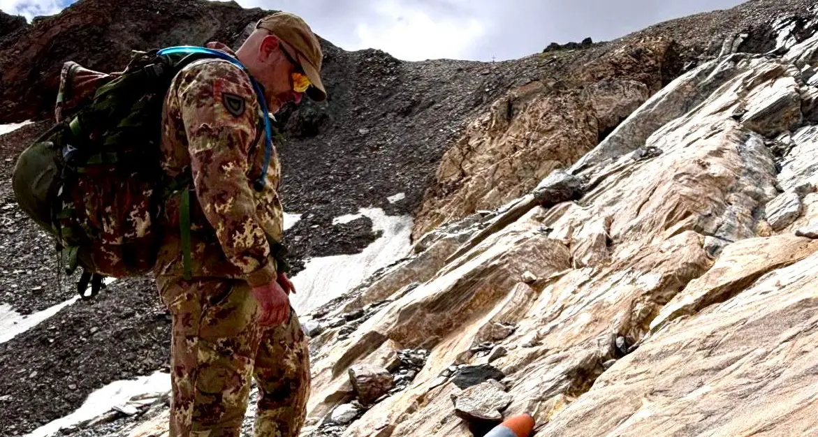 Bonifica in alta quota dell'Esercito in Val Martello: il ritiro dei ghiacciai fa emergere i residuati bellici