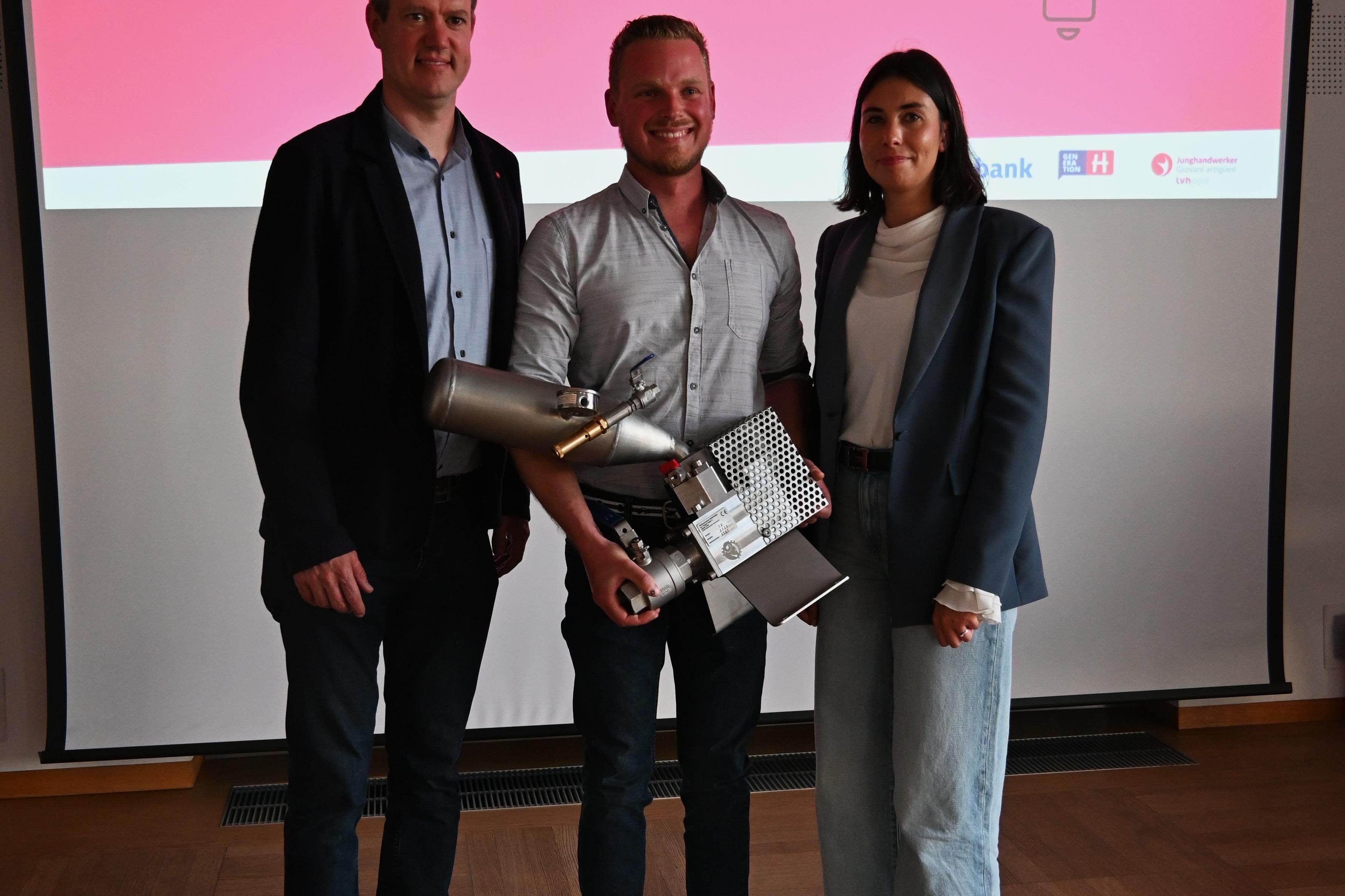 Giovane Artigiano 2026, il premio va a Johannes Unterhuber: sua la pompa che porta acqua senza elettricità