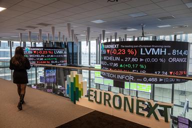 Borsa: l'Europa attende cauta la Bce, future contrastati, Milano +0,15%