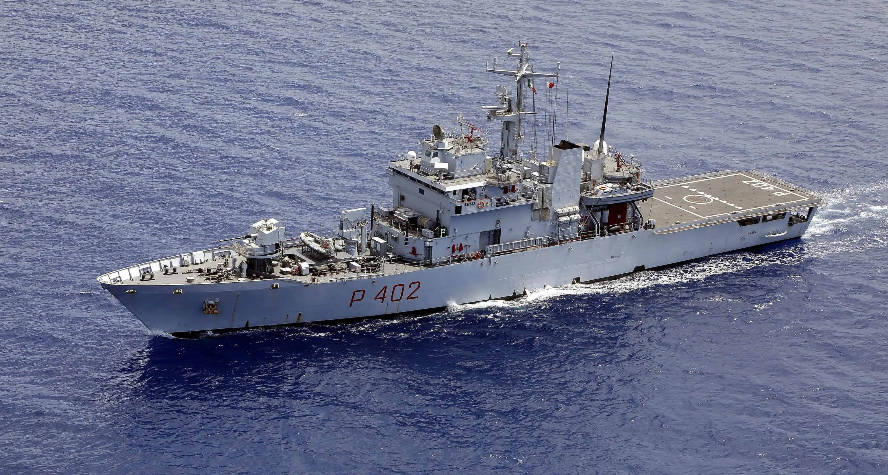 Migranti: in settimana la Libra torna nel Mediterraneo
