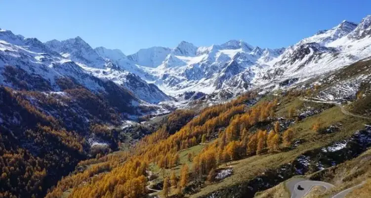 Passo Rombo fa gli straordinari: mai aperto così a lungo