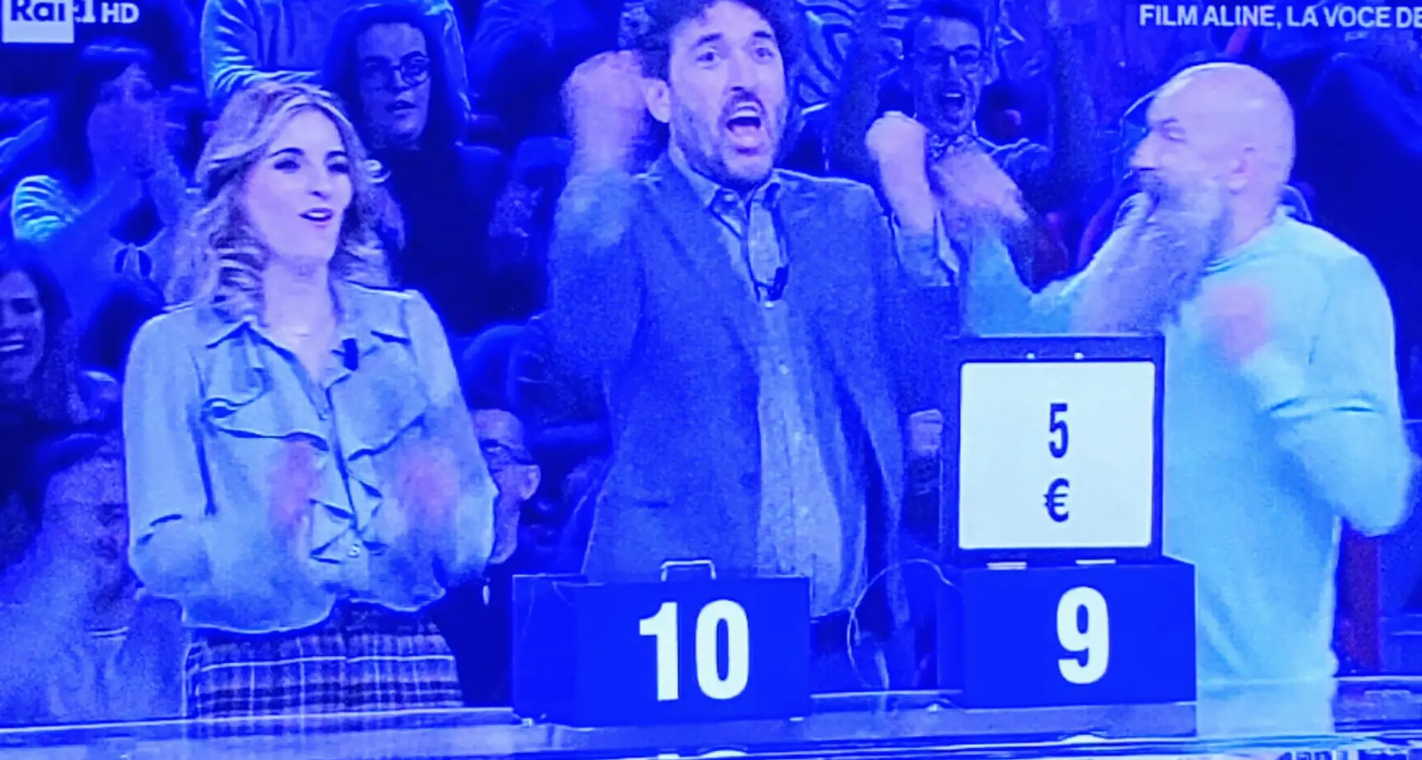 Alberto, tabaccaio di Bolzano, vince 30mila euro ad “Affari Tuoi”