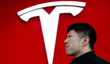 Wsj, Tesla valuta vendita attività cinesi per possibile fusione con SpaceX