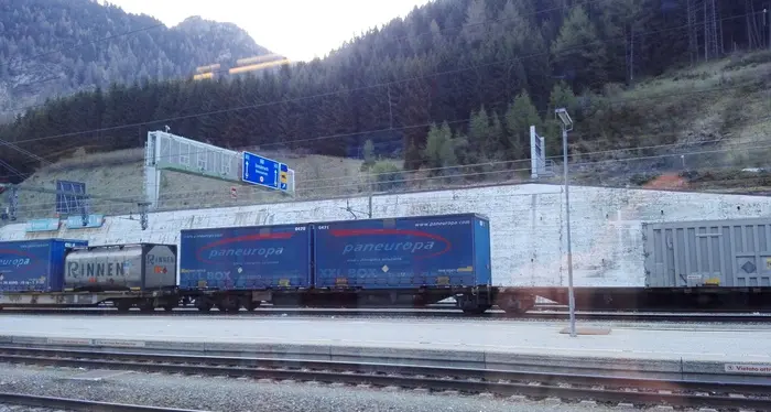 Trasporto merci al Brennero, gli industriali: «Servono soluzioni ecologiche, non divieti»