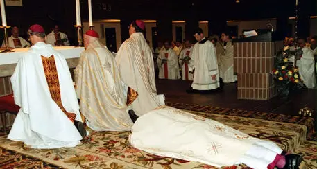 Stop al latino: la stretta di Papa Francesco sulla messa antica