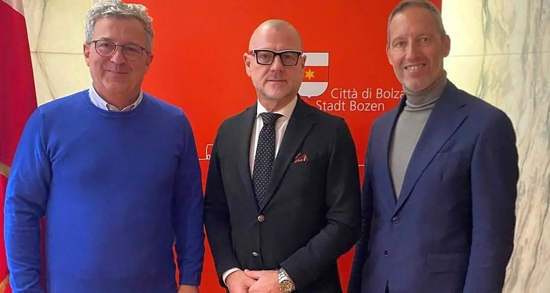 Incontro in municipio a Bolzano: Comune ed Eco Center rafforzano il dialogo