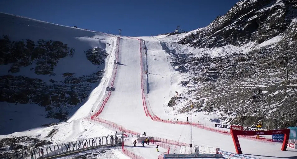 Sci, coppa del mondo al via nonostante il caldo: gigante a Sölden il 28/29 ottobre