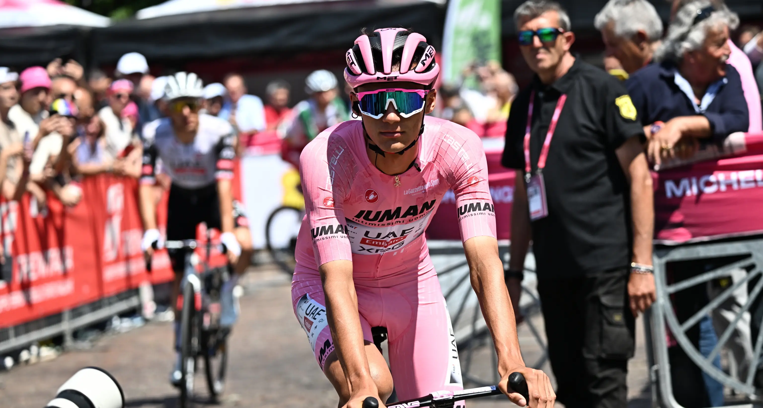 Giro: 19/a tappa; vince per distacco Prodhomme, Del Toro in rosa