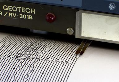 Terremoto di magnitudo 7.7 in Indonesia