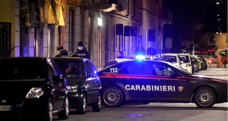 Merano, i carabinieri arrestano il responsabile di una serie di rapine estive in centro città