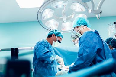 Sos chirurghi, entro 5 anni sempre meno medici in Italia