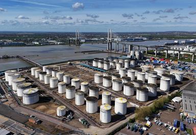 Il petrolio è in calo a New York, scivola a 76,74 dollari