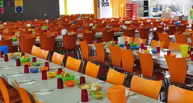 Scuole altoatesine, la sorveglianza in mensa sarà pagata come straordinario
