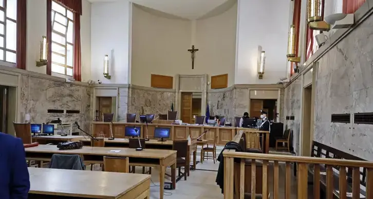 Violenza sessuale alla festa di Capodanno: barista a processo