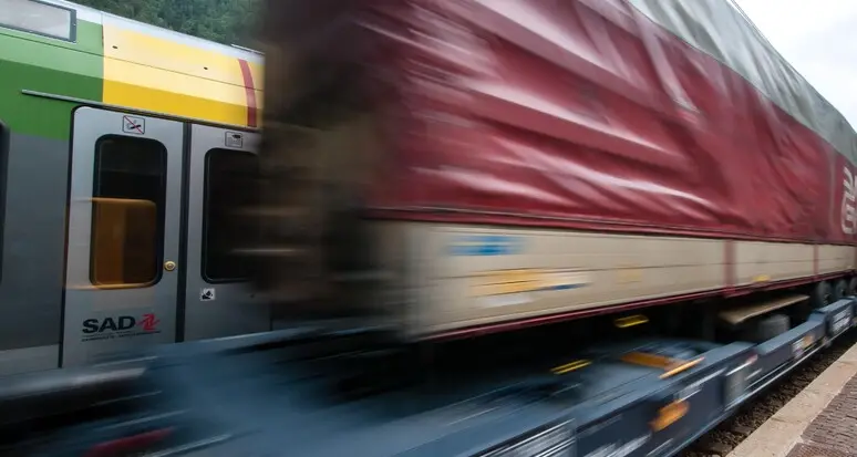 Lavori sulla ferrovia Bolzano-Merano, previsti bus sostitutivi per domenica