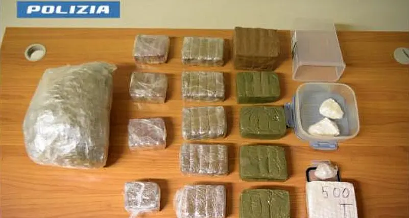 Bolzano, 8 chili di droga in auto: arrestato un 47enne