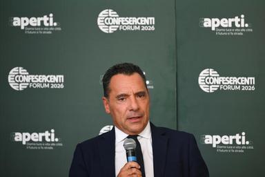Lollobrigida nomina Gronchi ambasciatore della cucina italiana