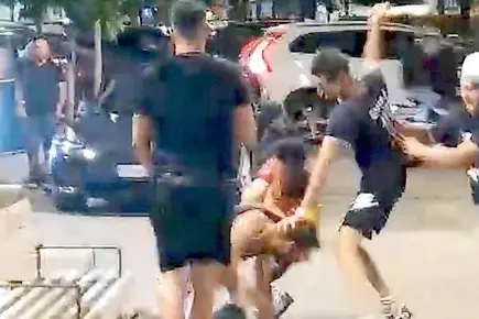 Serata shock a Pergine, in Trentino: rissa a colpi di accetta