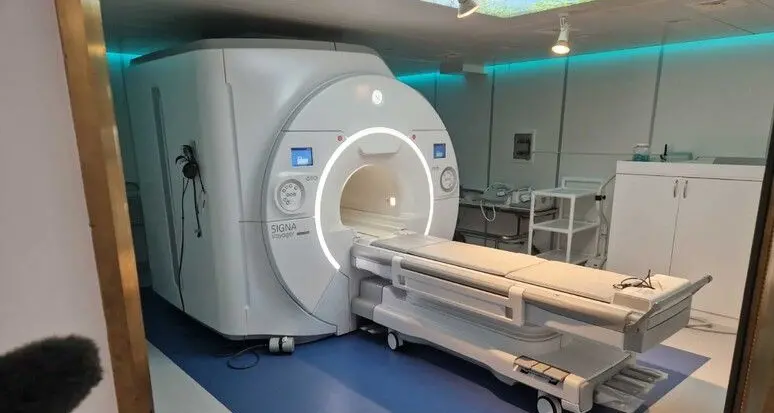 «Bolzano, tempi lunghi per avere la risonanza. A Trento si attendono due giorni»