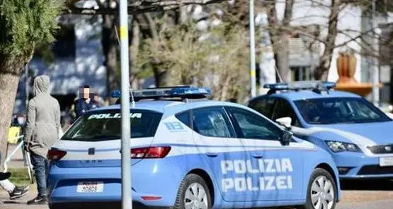 Bolzano, la polizia setaccia gli edifici abbandonati