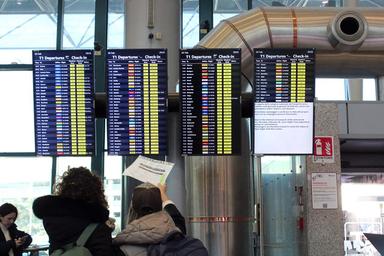 Oggi guasto al traffico aereo e sciopero EasyJet