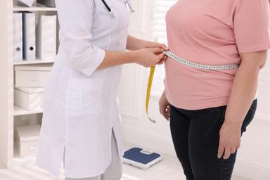 Quasi 1 italiano su 2 con peso in eccesso ma pochi consigli dai medici