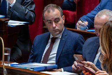Lecornu assicura, 'nessun ordine alla polizia di scontrarsi con i giovani'