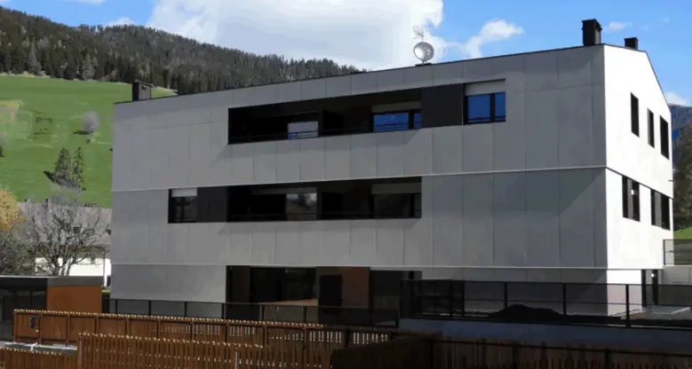 Ipes, completato un nuovo complesso residenziale a Dobbiaco
