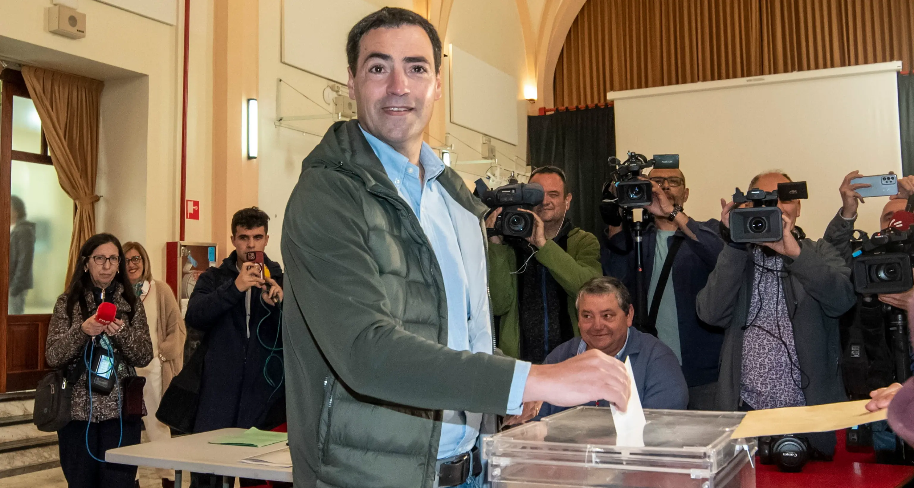 Spagna: al via elezioni in Paese Basco, sfida fra nazionalisti