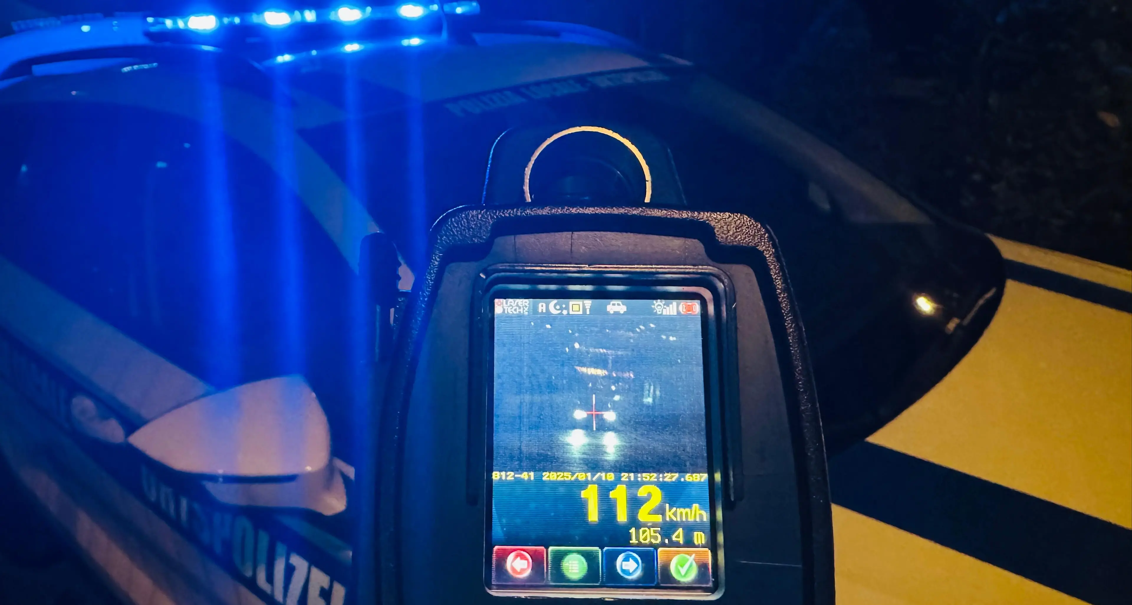 Merano, ventenne a 112 chilometri orari in una “zona 40”: maximulta e licenza sospesa