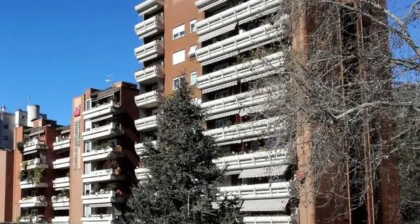 Degrado nel condominio Ipes, “Ci sentiamo abbandonati”
