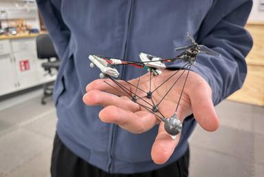 Il drone fantasma, ruota così velocemente da essere invisibile VIDEO