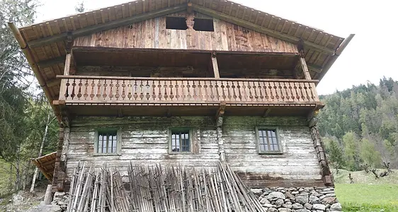 Selva dei Molini, il maso Viehraster sotto tutela storico-artistica