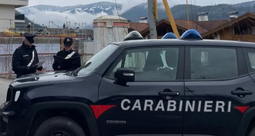 Cantieri, controlli mirati in Pusteria: operai sui tetti senza protezioni