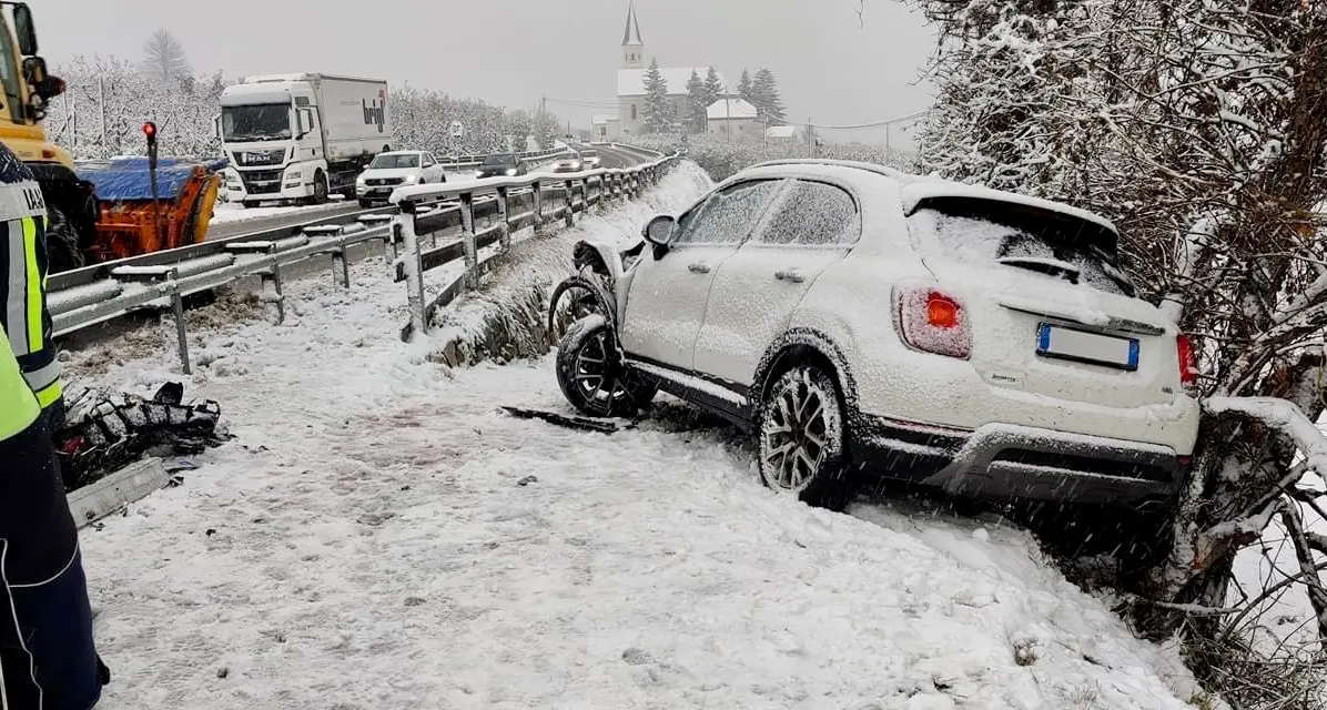 Neve in Alto Adige: diversi gli interventi dei Vigili del Fuoco