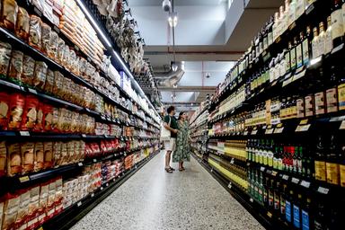 Aumentano in valore le vendite al dettaglio di agosto, +0,3% mese, +0,5% anno