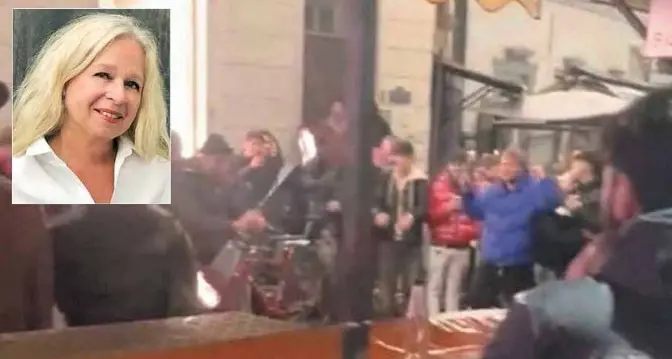Bolzano: caos in piazza Erbe, dj abusivo e musica techno fino all'alba
