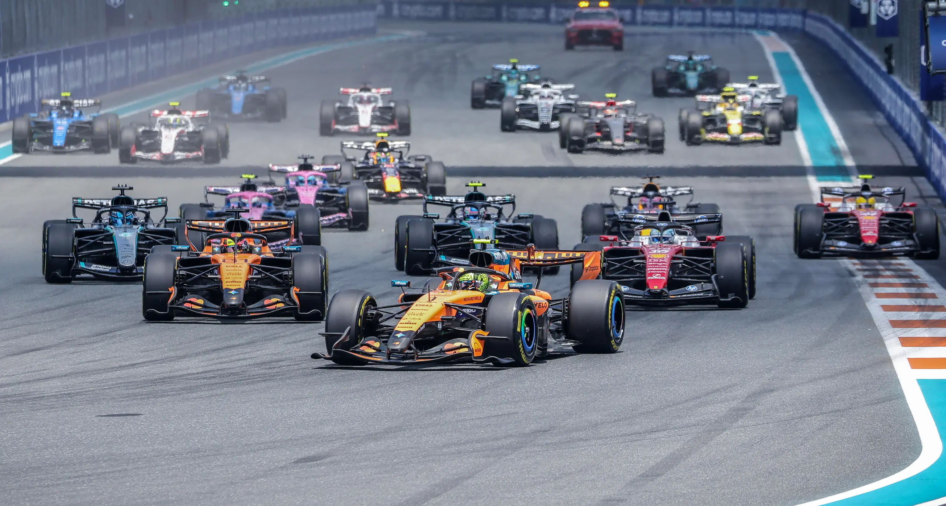 F1: Miami; Mercedes Antonelli in pole, terza la Ferrari di Leclerc