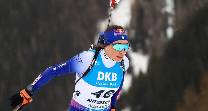 Mondiali biathlon: Francia oro nella staffetta, Italia settima con Giacomel e Wierer