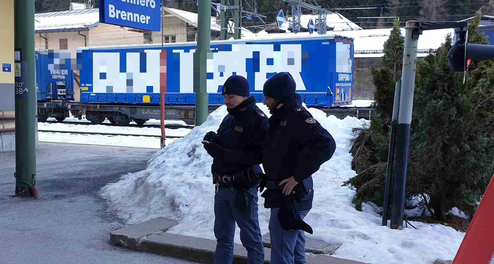 Ricercato rientra in Italia con documenti falsi: arrestato dalla polizia al Brennero