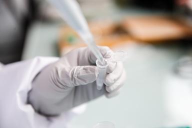 Mix di vitamina C e arginina riduce la stanchezza cronica nei pazienti con Bpco