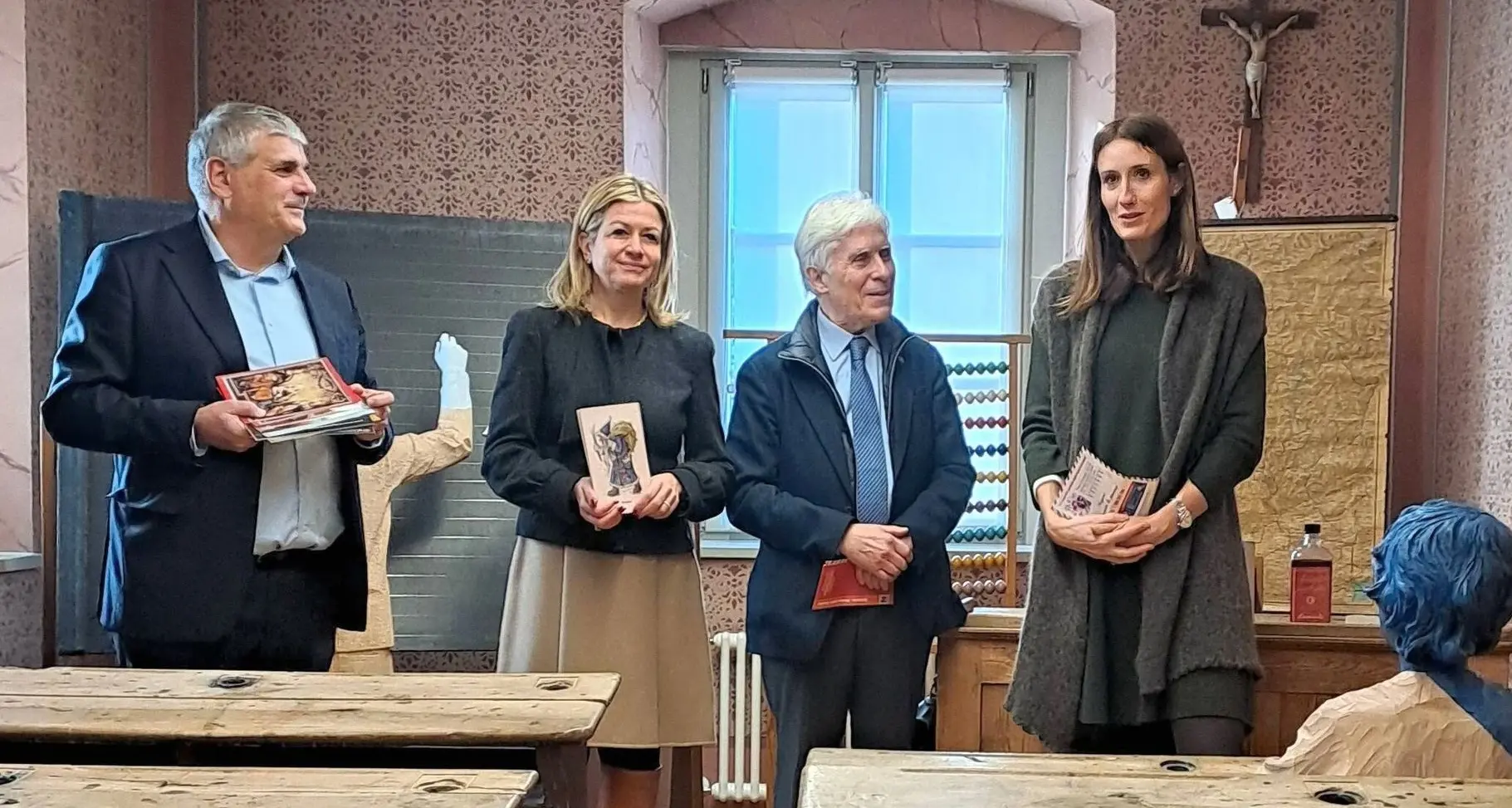 «Auguri in punta di penna», cartoline scritte a mano nei musei del capoluogo