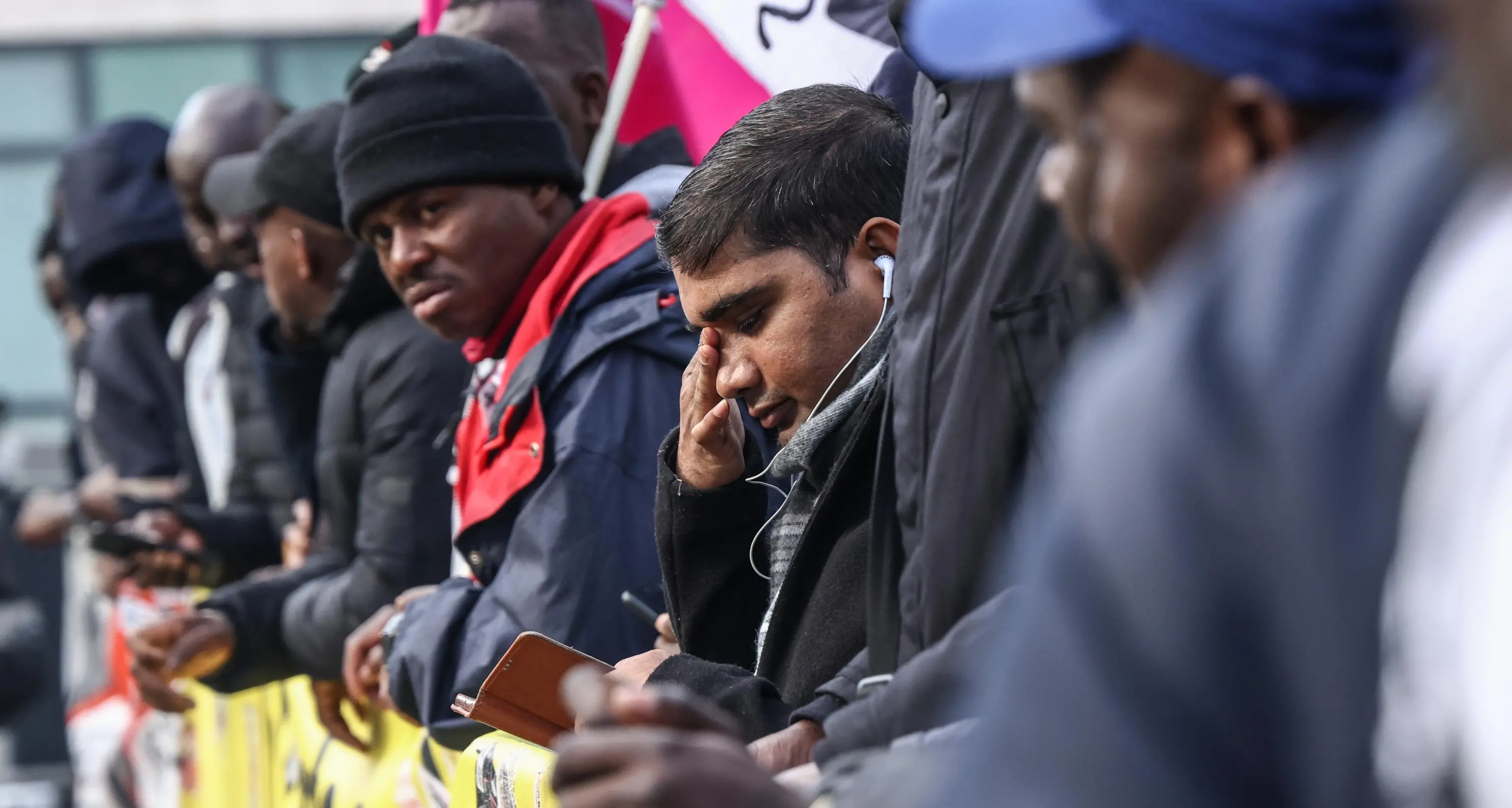 Francia: Corte costituzionale boccia in parte legge sui migranti