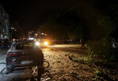 Odessa sotto attacco russo, danneggiati edifici e infrastrutture
