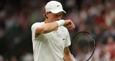 Djokovic non perdona: il sogno di Sinner si infrange contro il serbo